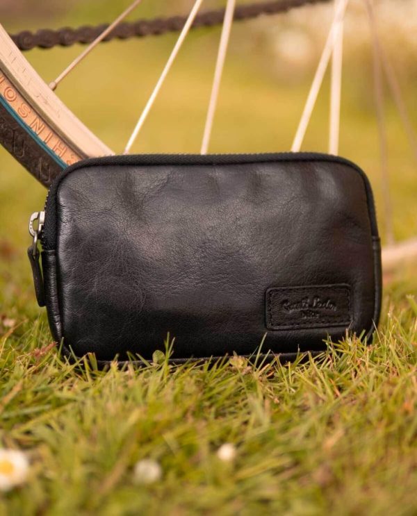 Hoangholliday.shop83981bfef1 1